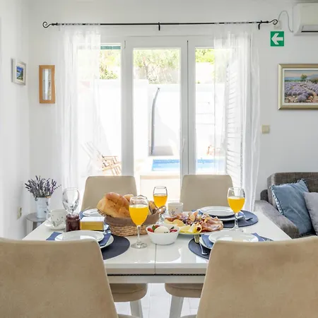Lavanda Korcula * Завалатица