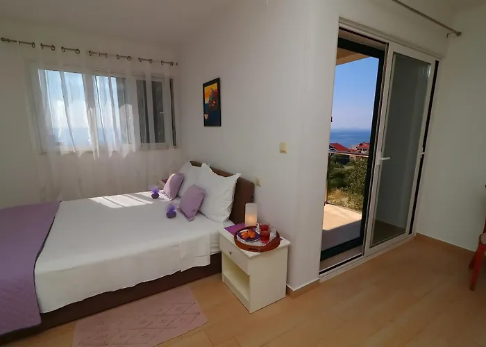 Lavanda Korcula Zavalatica