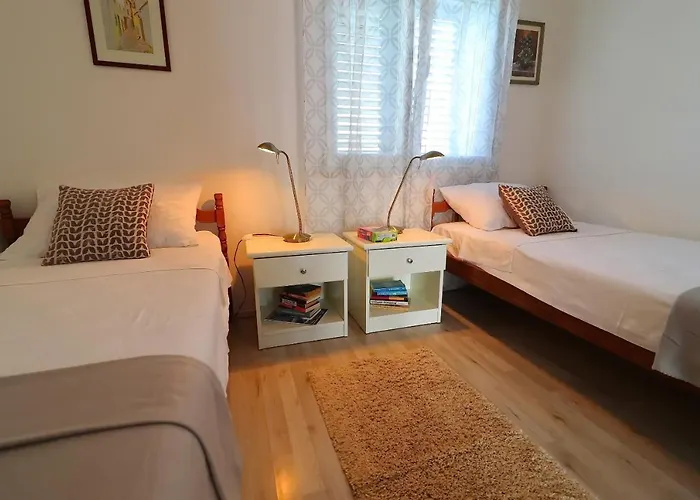 Lavanda Korcula Villa Zavalatica